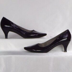 AEROSOLES A2 HEELREST size 8M FOREWARD black faux-patent-leather mid-heel pumps